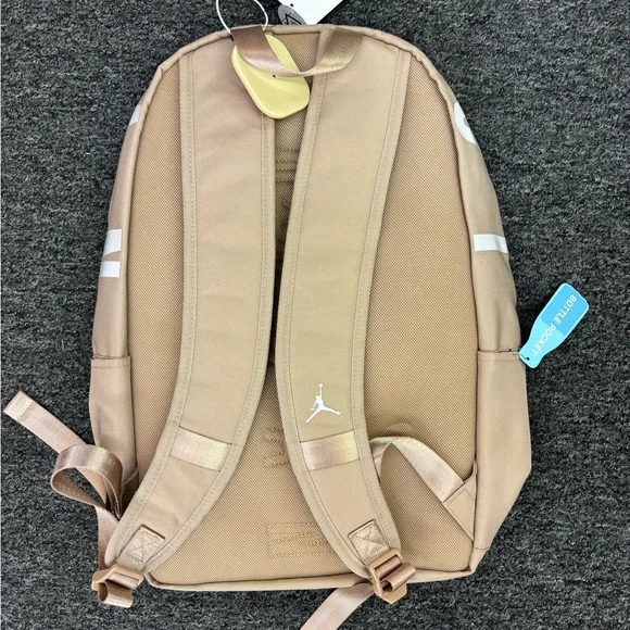 Jordan 15” backpack with water bottle pocket , BNWT , khaki tan Beige - Picture 2 of 3